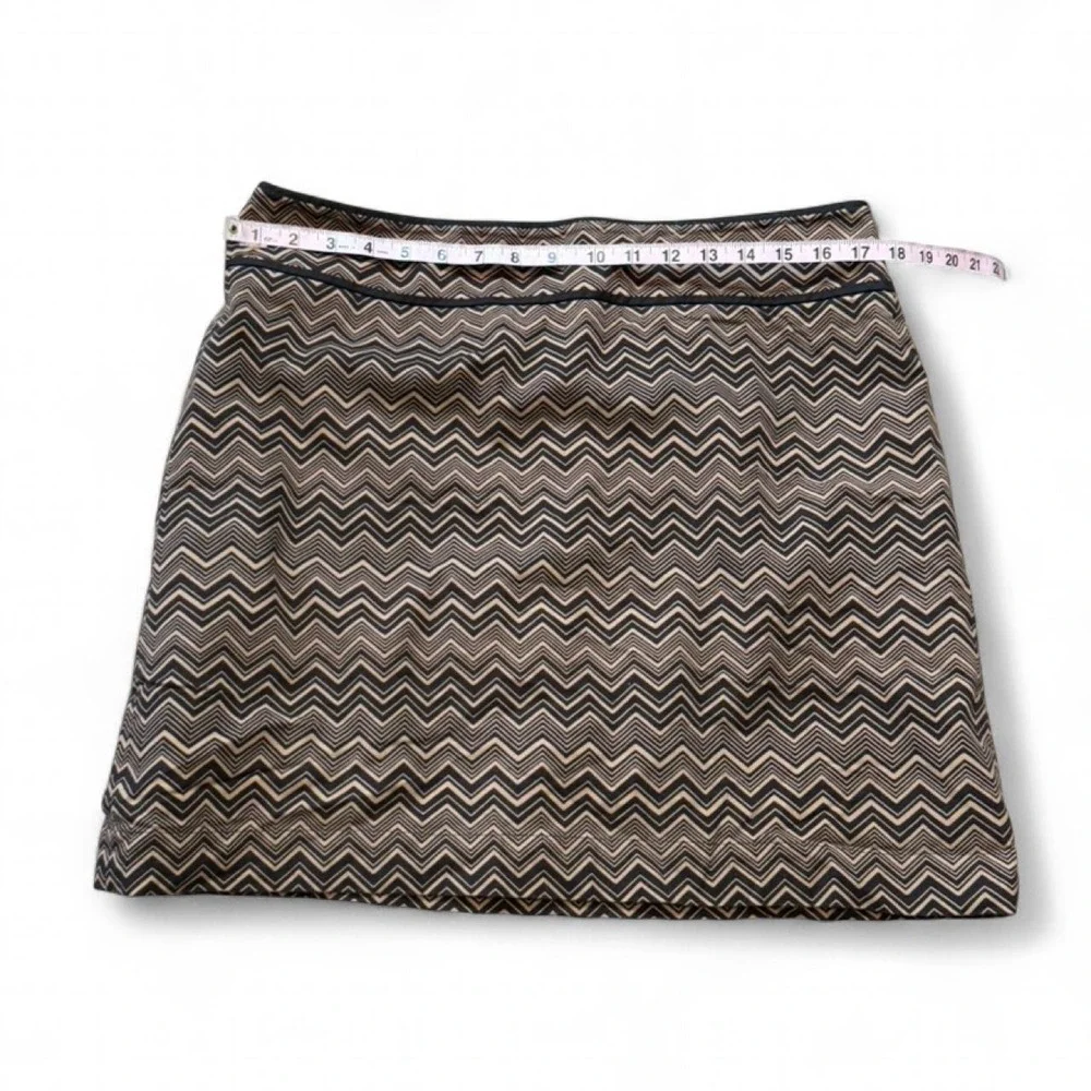 LOFT‎ Black & Tan Chevron Mini Skirt, Women's Size 12